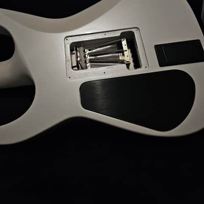 Jackson USA Custom Shop Snow Blind Soloist 2007 Snow White Pearl w/ Hardshell Case image 23