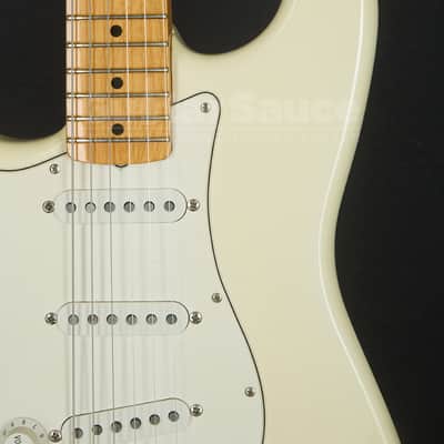 Fender Stratocaster Jimi Hendrix Tribute (COD 2240UG) imagen 4