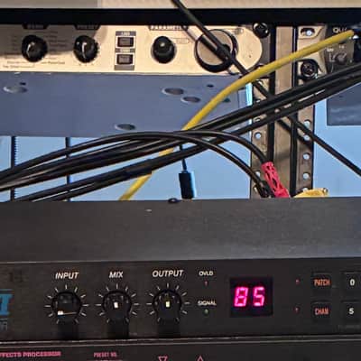 Alesis  Midiverb II w/ Power Supply image 3