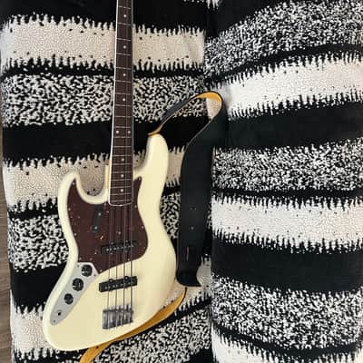 Fender Left-hand American vintage 66’ Jazz Bass 03/2023 - Olympic white image 2