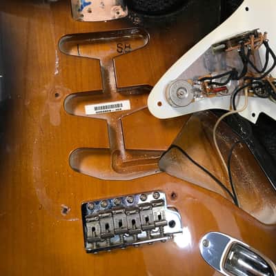 2006 Fender '57 American Vintage Reissue Stratocaster AVRI USA w/case & candy image 22