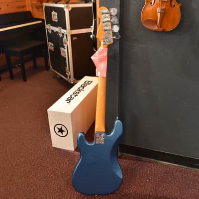 Fender Tony Franklin 4 String Fretless Precision Bass in Lake Placid Blue image 9