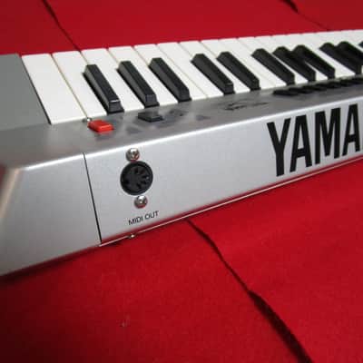Yamaha KX5 KX-5 Keytar MIDI Controller shoulder keyboard TESTED w/case #23 image 19