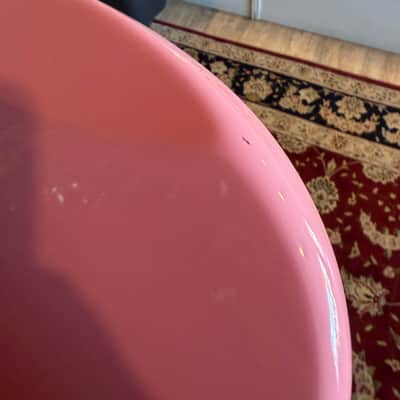 Squier Hello Kitty Stratocaster 2024 - Present - Pink image 9