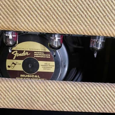 Fender Blues Deluxe 2-Channel 40-Watt 1x12" Guitar Combo 1994 - 1996 image 11