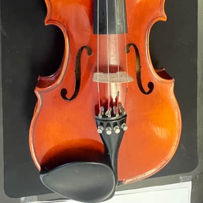 William Lewis and Sons “Dancla“ Model 126 (Ton-Klar) 4/4 Violin with Glasser bow. Made in Germany. No 126 serial 20432 image 2