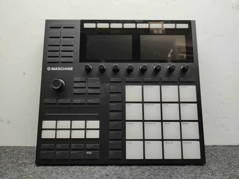 Native Instruments Maschine MKIII 2010s - Black image 1