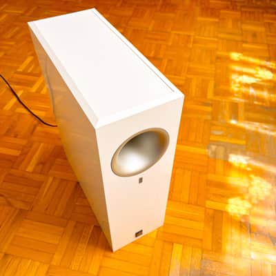 Yamaha NS-SW210 Active Slim Subwoofer –White – Excellent Condition – Fully Working! image 2