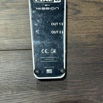 Line 6 Helix Floor w/ Mission SP-1 modded for Crybaby Toe Switch - BLACK image 13