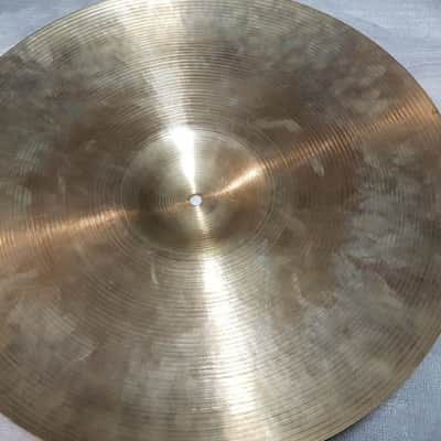 70's AVEDIS ZILDJIAN 20" CYMBAL Made in USA image 3