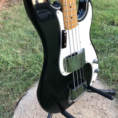 Fender Precision Bass with Maple Fretboard 1974 - Black image 3