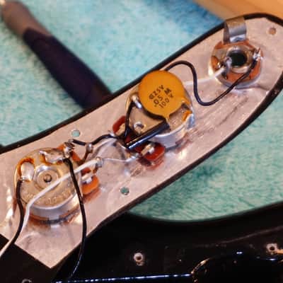 Fender Musicmaster 1978 Black Short Scale Vintage Electric Guitar Free Shipping 48 CONUS image 9