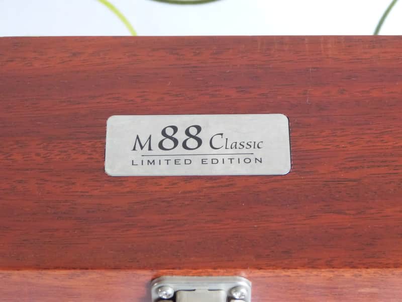 Beyerdynamic M88 Classic LE Case image 1
