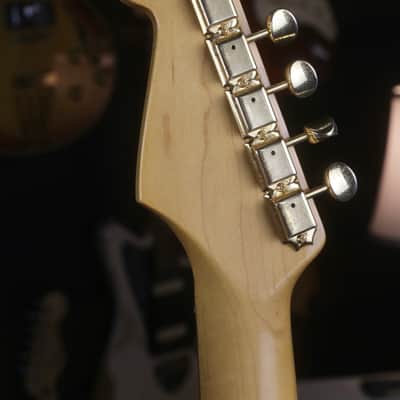 1997-2000 Fender Stratocaster ST62-80 Texas Special, Crafted in Japan - 2 Tone Sunburst image 6