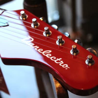 DANELECTRO "´67 Dano Red" 3, 14 KG image 6