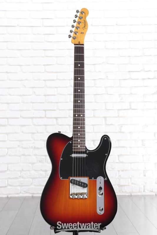 Fender American Professional Classic Telecaster Electric Guitar - 3-color Sunburst (TeleAPCRSBd1)