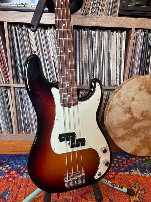 Fender American Professional Precision Bass 2018 - Sunburst image 1