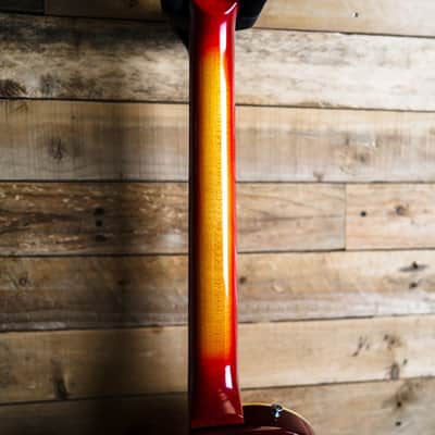 1979 Gibson Les Paul Deluxe in Cherry Sunburst image 6