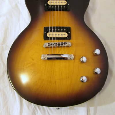 Gibson Les Paul Future Tribute 2013 Vintage Sunburst Vintage Gloss Unplayed New Old Stock image 3