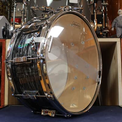 Ludwig 6.5x14 Classic Maple Snare Drum in Black Oyster Pearl image 5