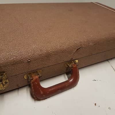1962 FENDER JAZZMASTER BROWN TOLEX CASE made in USA image 3