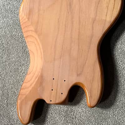 Fender American Professional II Jazz bass body - base coat image 6