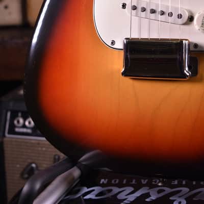 Fender Stratocaster 1965 - Sunburst image 3