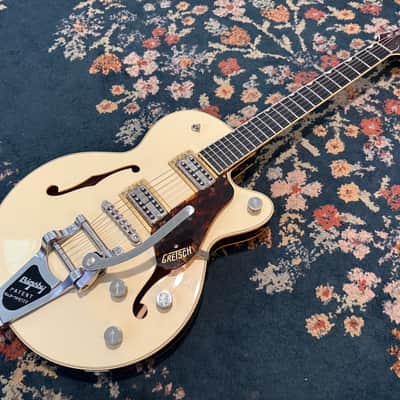 Gretsch G6659T-LIV Players Edition Broadkaster Jr. JAPAN image 2