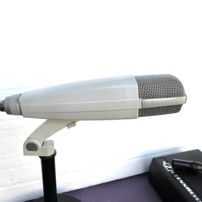 Sennheiser MD 421-N Cardioid Dynamic Microphone image 4