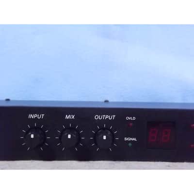 Alesis Midiverb II 16-Bit Digital Effects image 3