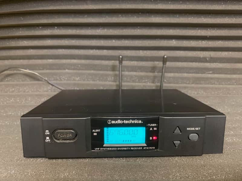 Audio-Technica Wireless Lav and Receiver ATW-R310 / ATW-T310, Great price for complete wireless system image 1