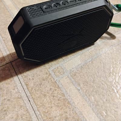 Altec Lansing Magnetic Bluetooth Speaker image 4