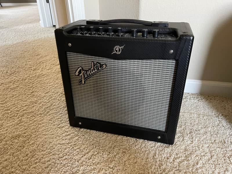 Fender Mustang I modeling combo amp 70W 1x8 image 1