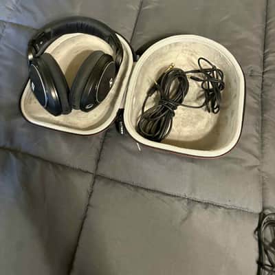 Sennheiser HD 598 Cs Closed Back Headphones image 1