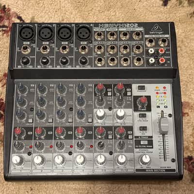 Behringer Xenyx 1202 12-Input Mixer 2008 - Present - Standard image 2