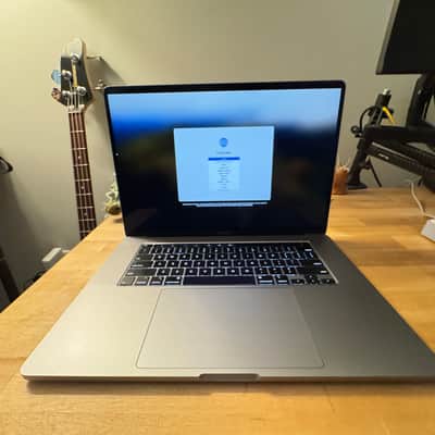 Apple MacBook Pro 16 inch 2019 - Space Gray image 1