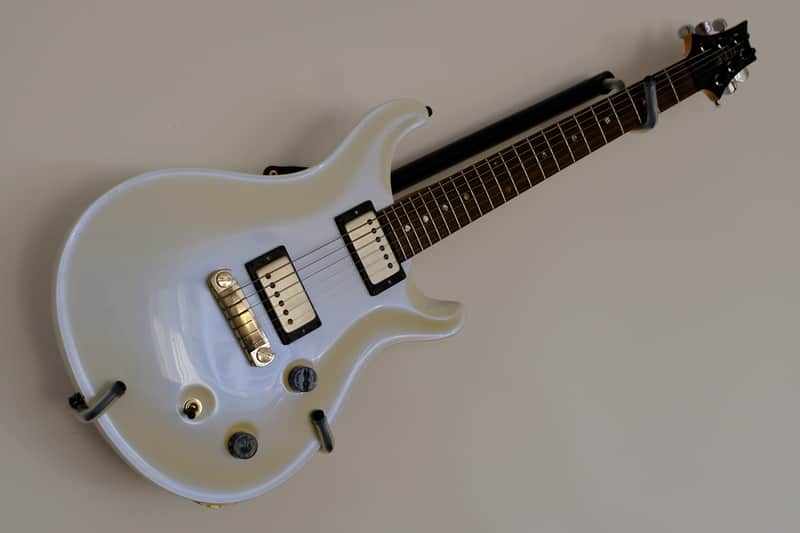 ギター PRS CE22 WHITE Paul Reed Smith CE 22 1997 Pearl White | Reverb