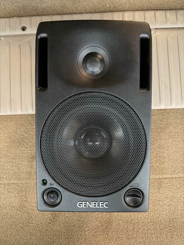 Genelec 1029A 5" Powered Nearfield Studio Monitor (Pair) 1996 - 2005 - Black image 1