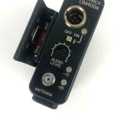 Lectrosonics UM400A UHF Wireless Beltpack Transmitter Block 22 563.2-588.7 MHz image 2