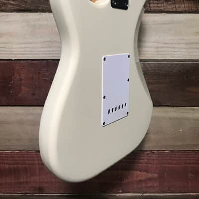 Squier MIJ Standard Stratocaster Maple Fretboard Arctic White 1980s image 5