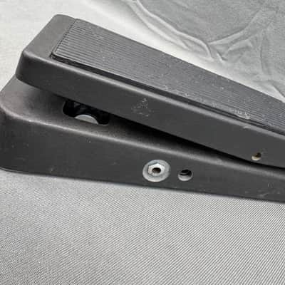 Vintage Jim Dunlop GCB95 Cry Baby Standard Wah 1982 - Present - Black image 2