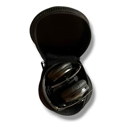 Sennheiser M2-OEBT-BLK Momentum 2 On-Ear Closed-Back Bluetooth Headphones 2010s - Black image 5