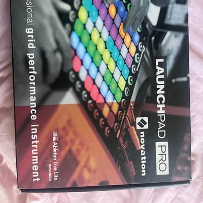 Novation Launchpad Pro MKIII Pad Controller 2020 - Present - Black image 2