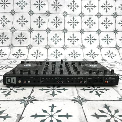 Native Instruments Traktor Kontrol S4 MK1 image 3