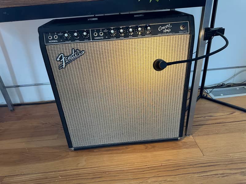 Fender Concert 2-Channel 40-Watt 4x10" Guitar Combo 1964 - 1965 - Black Panel image 1