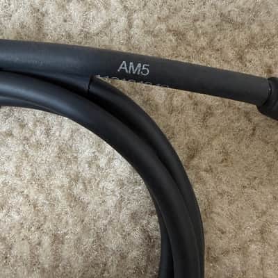 Live Wire Advantage XLR Microphone Cable - 5 ft. Black image 2