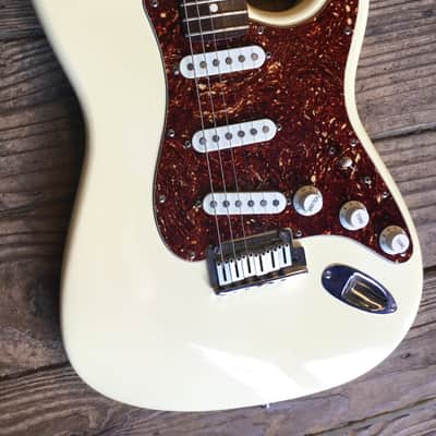 Fender American Standard Stratocaster 1984 Olympic White image 3