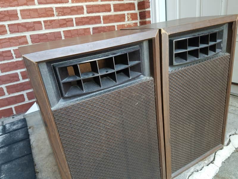 Vintage Speakers Made In Yugoslavia Vintage Speakers Made In Yugoslavia image 1