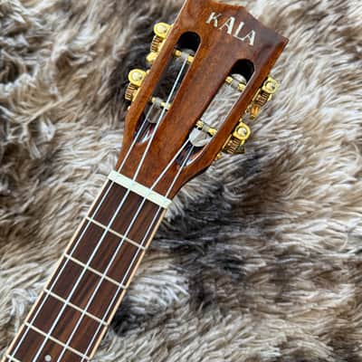 Kala KA-KCG Hawaiian Koa Series Concert Ukulele - Gloss Natural image 6
