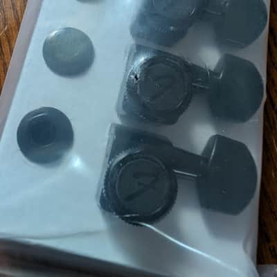 Fender Deluxe Locking Tuners 2026 - Black image 2